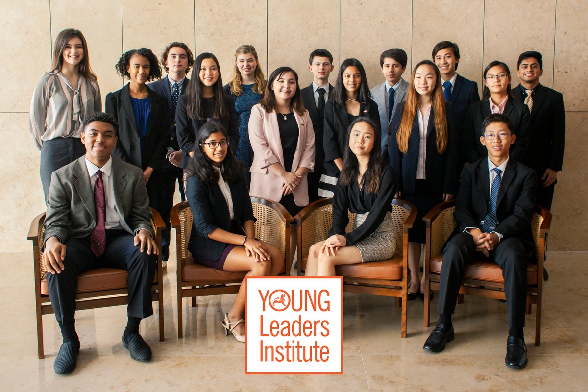 asiasocietytx's tweet photo. High school students, we invite you to apply for this summer's Young Leaders Institute! Session topics are U.S.–China Relations, Public Health, and Social Justice and Civic Engagement. We're accepting applications on a rolling basis, through March 29! »  https://t.co/S1NsT66J28 https://t.co/136Xk9AWAR
