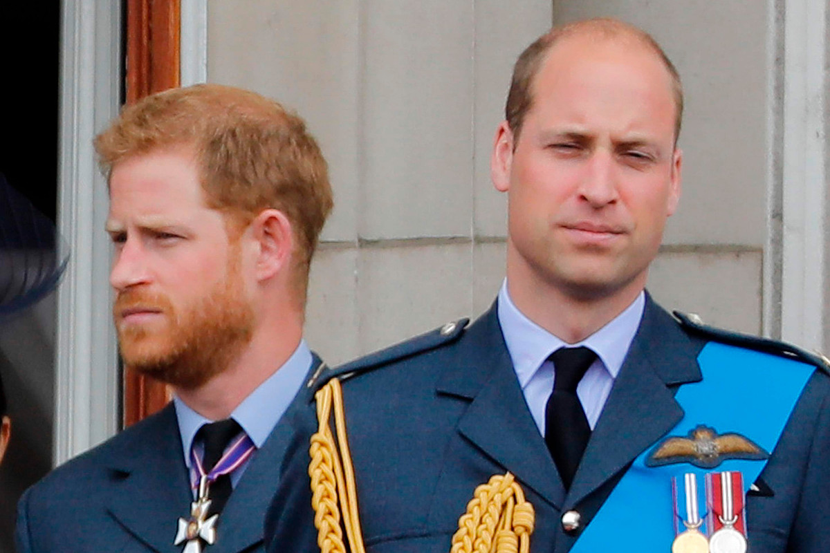 PageSix's tweet photo. Prince William 'sad and shocked' by Harry's behavior toward the Queen: report https://t.co/hkFGzZkwC8 https://t.co/D7yVTrWjK4