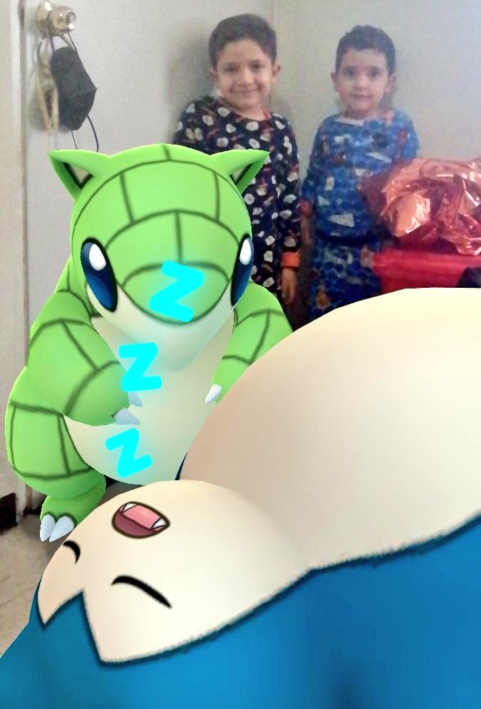 Alehlie's tweet photo. Todos flojonazos #TourdePokemonGO #tourKanto #PokemonGo #EnFamilia https://t.co/YYTbubXn0u