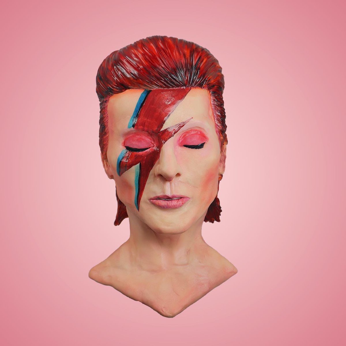 AdamAbiCakes's tweet photo. ⚡️David Bowie Cake⚡️
#davidbowie #bowie #ziggystardust #aladdinsane #bowiefan #bowieart #davidbowieart #davidbowiefan #ziggystardustandthespidersfrommars #davidbowieforever #davidbowiecake #ziggystardustcake #cake #cakes #redvelvet #bustcake #birthdaycake https://t.co/DP5zbJ6Su7