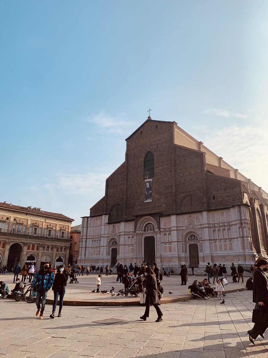 bvckleytie's tweet photo. e che Bologna è una regola ✨ https://t.co/Kk2TcjdidP