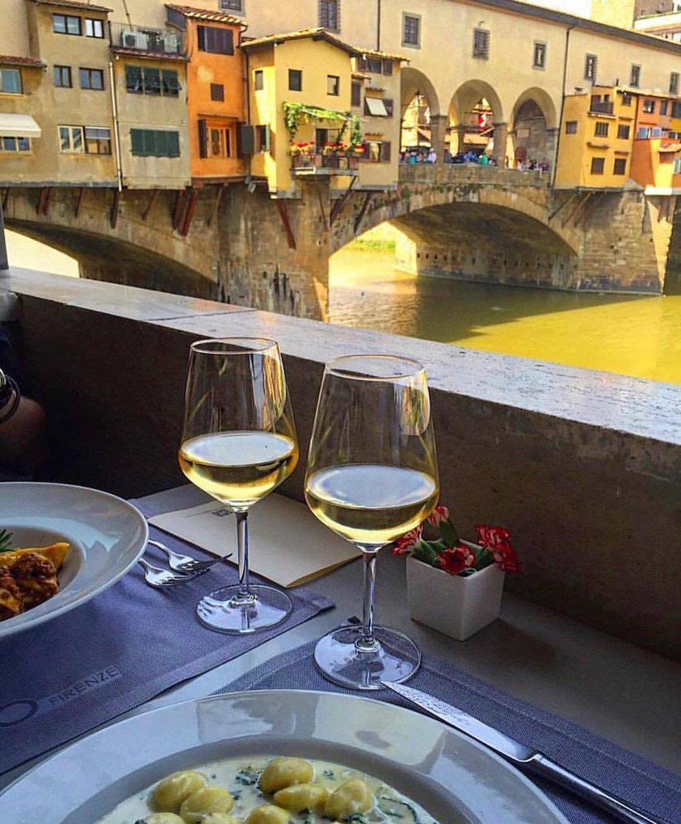 ZGraphix88's tweet photo. Foto di Firenze #firenze #italia #toscana #buonaserata tutti #vinci #florence #graphicsesigner #grafico #florenza #toscany #italy #firenze #laurea #laureato https://t.co/BlRCTSud4L