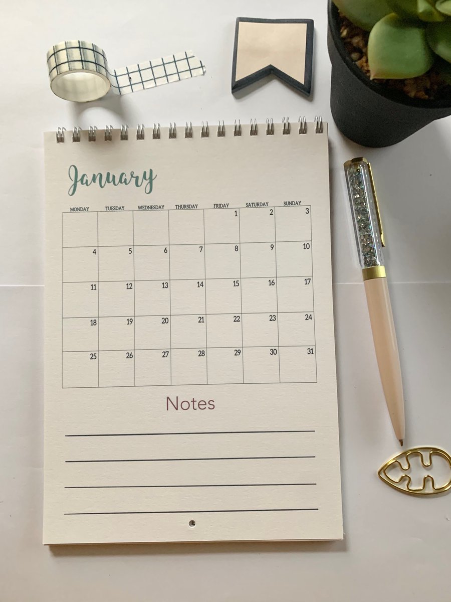 WellLush2's tweet image. Making more calendars ☺️🥰
#calendar #calendar2021 #calendarmaking #handmade #handmadewithlove #planner #planneraddicts #prints #papergoods #plantprint #plantlove #plantlover #plantlife #stationeryaddict #stationery #stationerylove #smallbiz #etsy #etsyseller #etsyuk