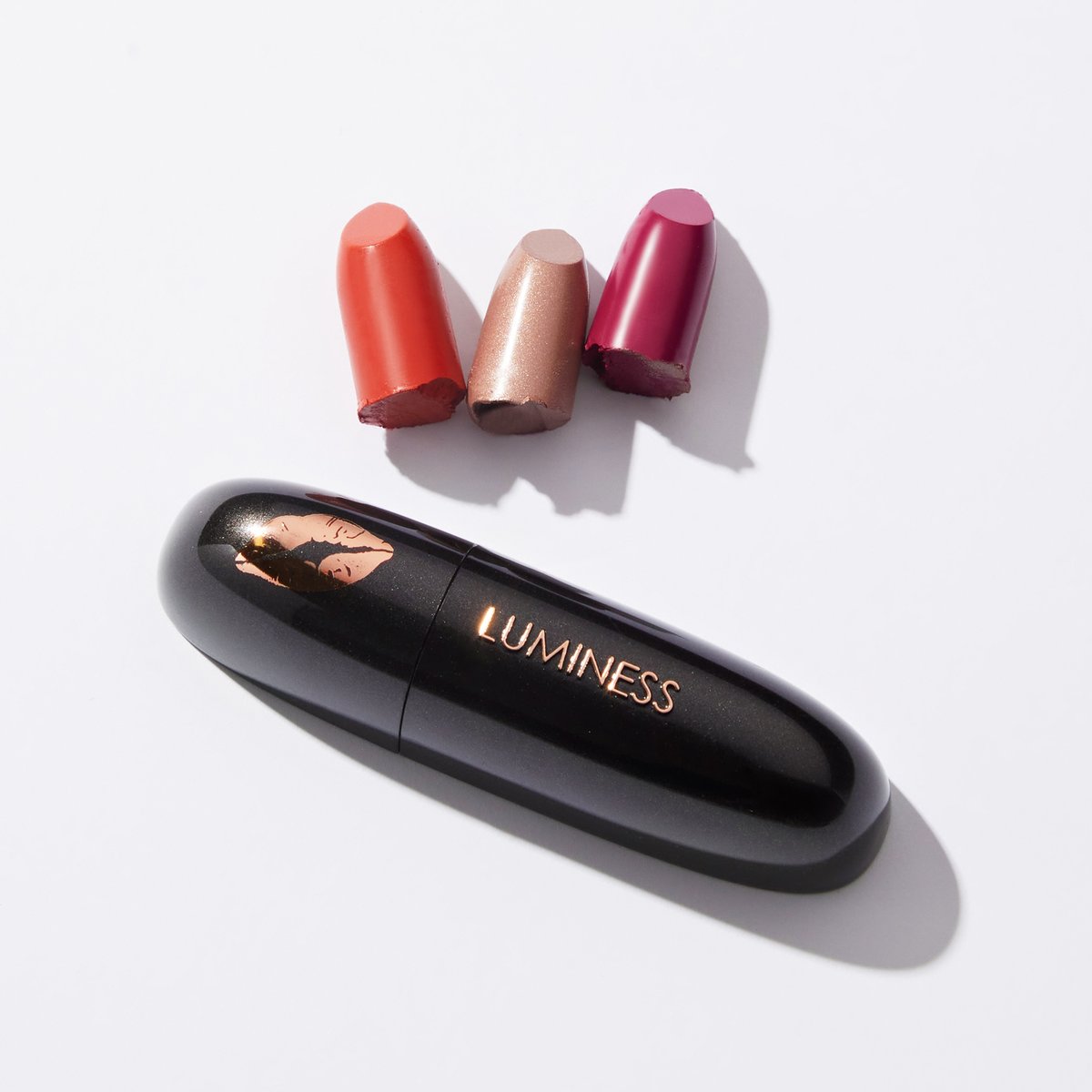 Luminessair's tweet photo. Lipstick is the ultimate accessory, turning your everyday look into something more!💄  Our Creme Confession Lipsticks deliver long-wearing, weightless performance that never compromises on comfort.💋

#lipstick #lips #boldlip #pigmented #comfort #hydrating #beauty #cosmetics https://t.co/emSnY2YavH