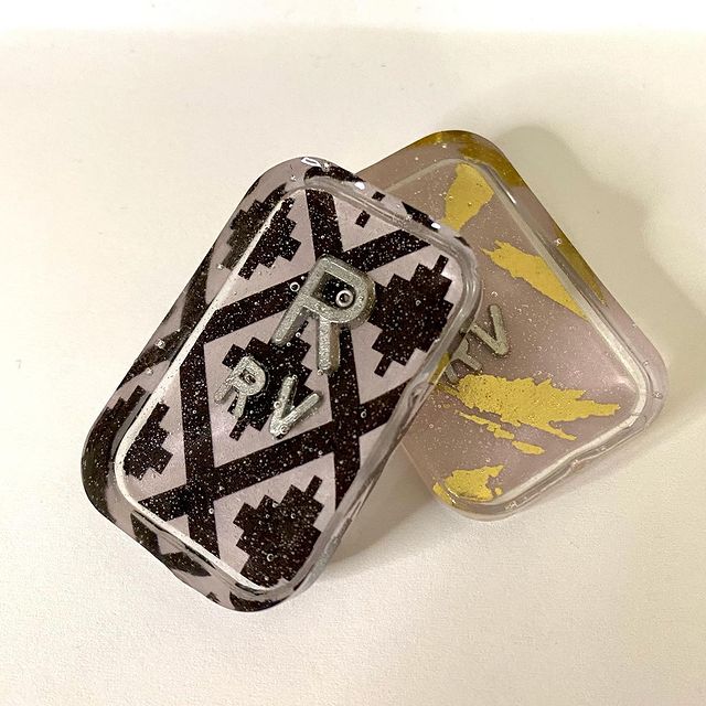 ccCustomB's tweet photo. Shop on Etsy: https://t.co/2GCh0PoSKG

Follow on Instagram: https://t.co/U39FvYzBsG

Like on Facebook: https://t.co/1lZK5VNZ11

#xraymarkers #xray #xraystudent #radiology #radiologytech #radiologystudent #smallbusinessowner #smallbusiness #etsy #etsyhandmade #etsygifts https://t.co/832jLaIY72
