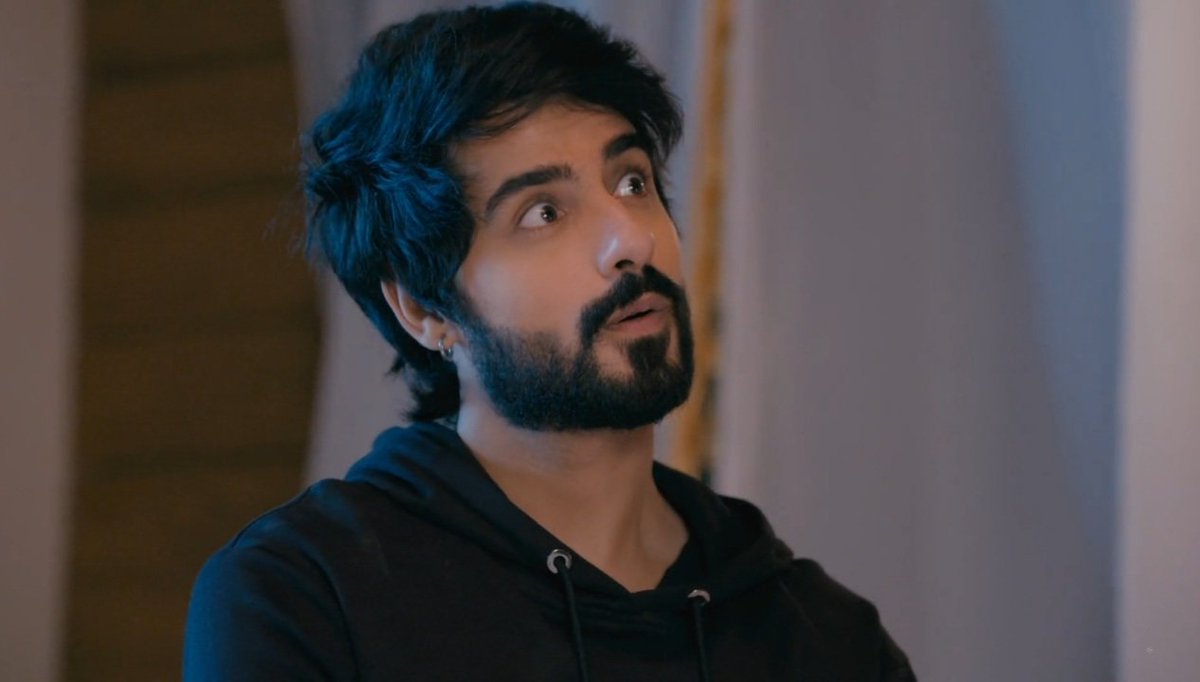 UnderBubbling's tweet photo. I Want Tharki Rudra Back!
#StarPlusPromoteYHC 
SAME SLOT FOR YHC https://t.co/iSi7JAlNwN