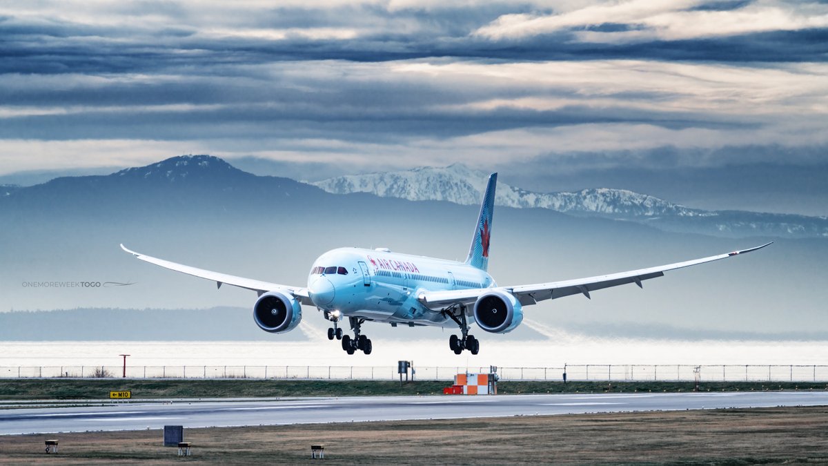 onemoreweektogo's tweet photo. Icy scenery for an icy @AirCanada dreamliner landing at @yvrairport!
#FlyTheFlag #AirCanada #Dreamliner #aviation #avgeek https://t.co/AYT0WhZae5