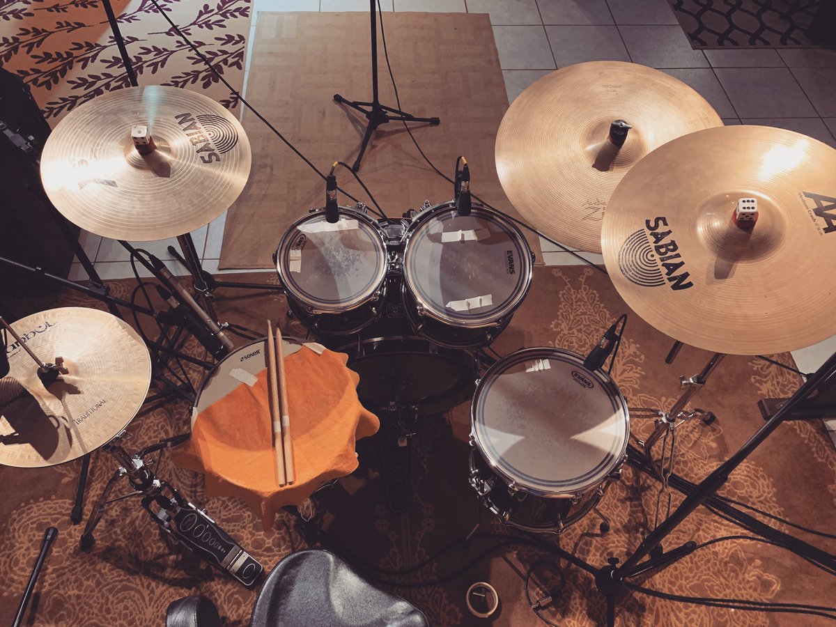 PeresOli's tweet photo. #recording #drums https://t.co/ggW5DFw6z4