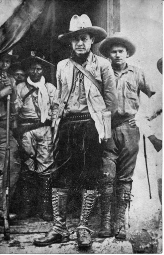 #Ahora BIOGRAFIA.
General de hombres y mujeres libres!!!
Augusto Nicolás Calderón Sandino.
Nace: 18 de mayo 1895 Niquinomo.
Muere físicamente: 21 de febrero 1934 Managua.
"Sus restos descansan en cada palmo de tierra Nicaragüense"
#SandinoLuzYVictorias