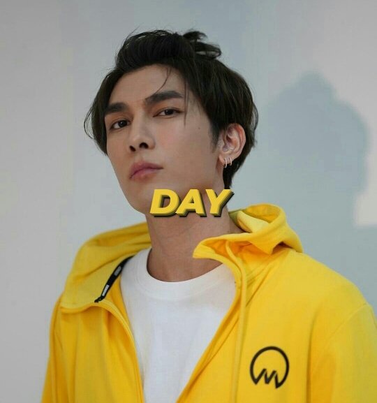 __eryng's tweet photo. ㅡ 🌻 Happy Mew Suppasit day! 🐼💛

Wish you a good health and take care always, P'. Have a nice birthday and more blessings to come. Waanjais, Mewlions, and other fans support you always! Enjoy your day with a big smile, P! We love you 💛

#MSSBirthdayBoy
#MewSuppasitStudio https://t.co/TW7sIRyvjP