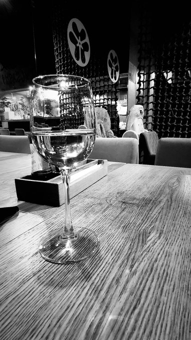 My relax evening 🖤💎 https://t.co/iFJPEf43XM<a href="/tag/banrussiafromswift"class="tags"><span>#banrussiafromswift</span></a><a href="/tag/closethesky"class="tags"><span>#closethesky</span></a><a href="/tag/sendnatotou"class="tags"><span>#sendnatotou</span></a>