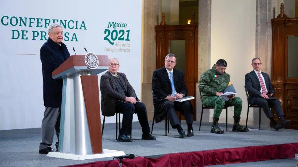 Cuando no usas cubrebocas y no mantienes distancia te contagias de #COVID19. 
El General resultó infectado y 4 dias después el subsecretario.
#UsaCubrebocas 
#SanaDistancia