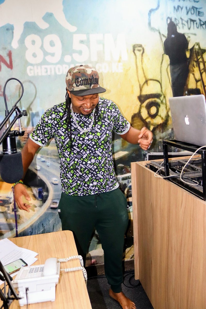 GhettoRadio895's tweet photo. Official. Reggae ibambe till early bird na @DjBlingGhetto
Turn up the sounds

#ReggaeBling WIIDDEEAAHHHH LIVE!!! https://t.co/KjFL0Hco9C