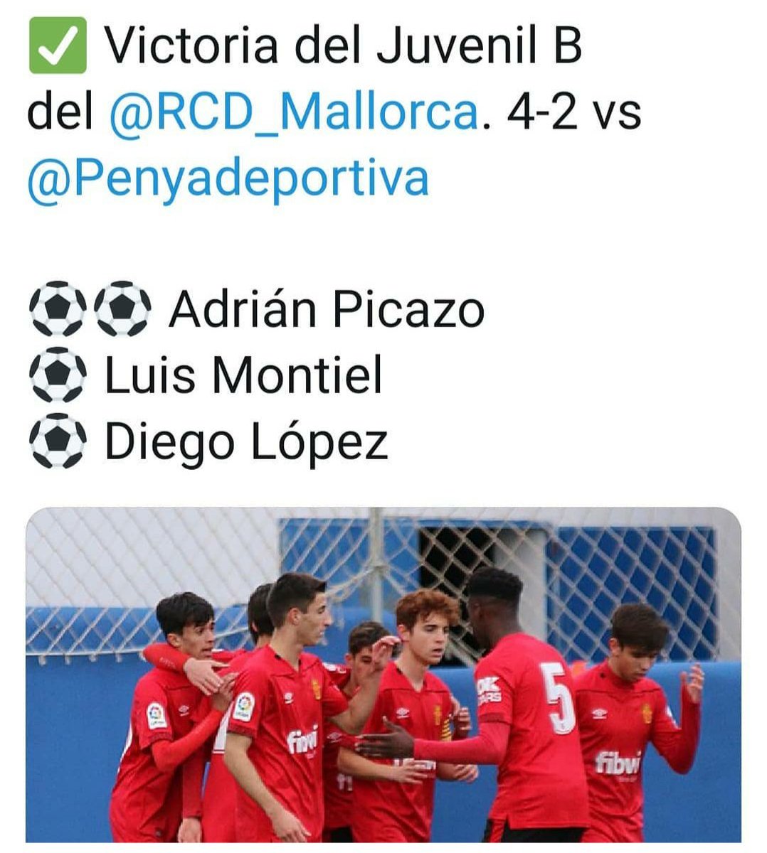 AMJ_futbol's tweet photo. Doblete de @adrian02276770 del RCD Mallorca JuvNac. El aún cadete está dando un rendimiento magnífico en la categoría. Enhorabuena!! ⚽️👏 https://t.co/Ypocuf9SPd