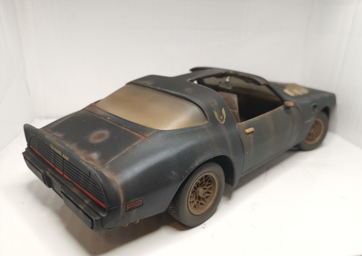 RustNDustUK's tweet photo. Pontiac Transam Barn Find Now For Sale On eBay: https://t.co/9V4ITsBQT2
#Pontiac #Transam #PontiacTransam #SmokeyAndTheBandit #Diecast #Diorama #RustnDustUK #RoadSignature https://t.co/LdQ5kQ0uqu
