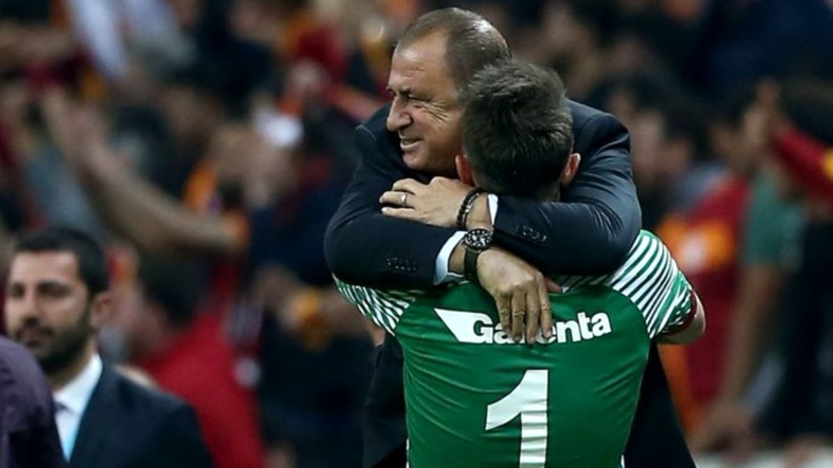 Şampiyonluk modunu açmış Fatih Terim ve Fernando Muslera, her şeyden tehlikelidir!

#GSaleyhineOperasyonVAR