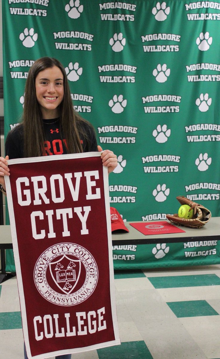 bab_brodie's tweet photo. Grateful to call Grove City my new home for the next four years. Even more grateful for all the support and guidance I’ve received each day from my family, friends, coaches, and most importantly, God. #wolverinesforever @GCC_SB @Moggysoftball @RobinsonWorkou1 https://t.co/4sPY6HVxxa