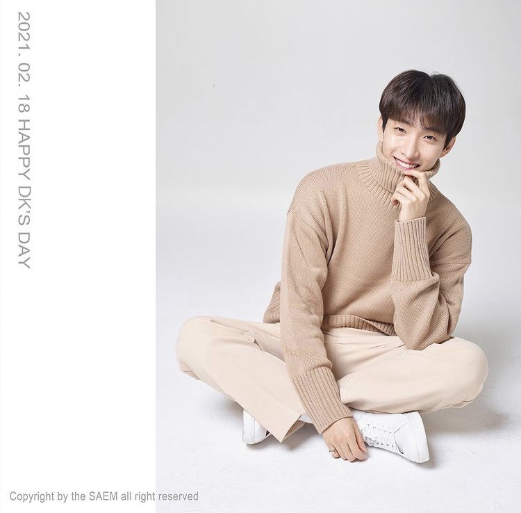 cheolseokzone's tweet photo. #세븐틴 #DK #도겸 @pledis_17 https://t.co/cyiKYHinyp
