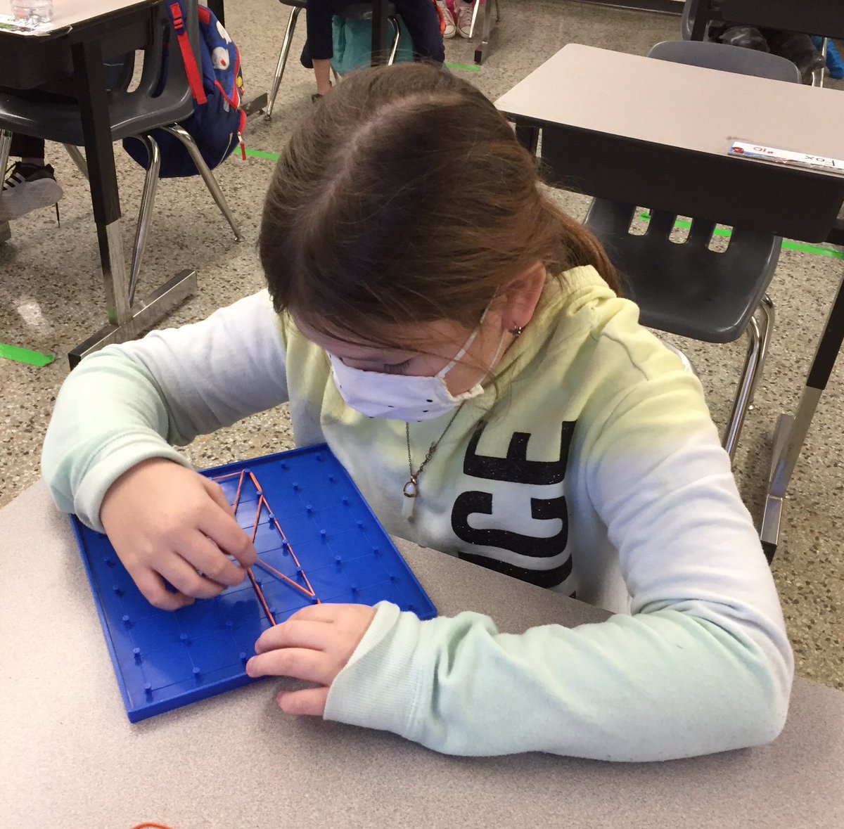 mkirkpat2's tweet photo. Hands on practice subdividing polygons. @LuxfordES https://t.co/hTbicDrYIb