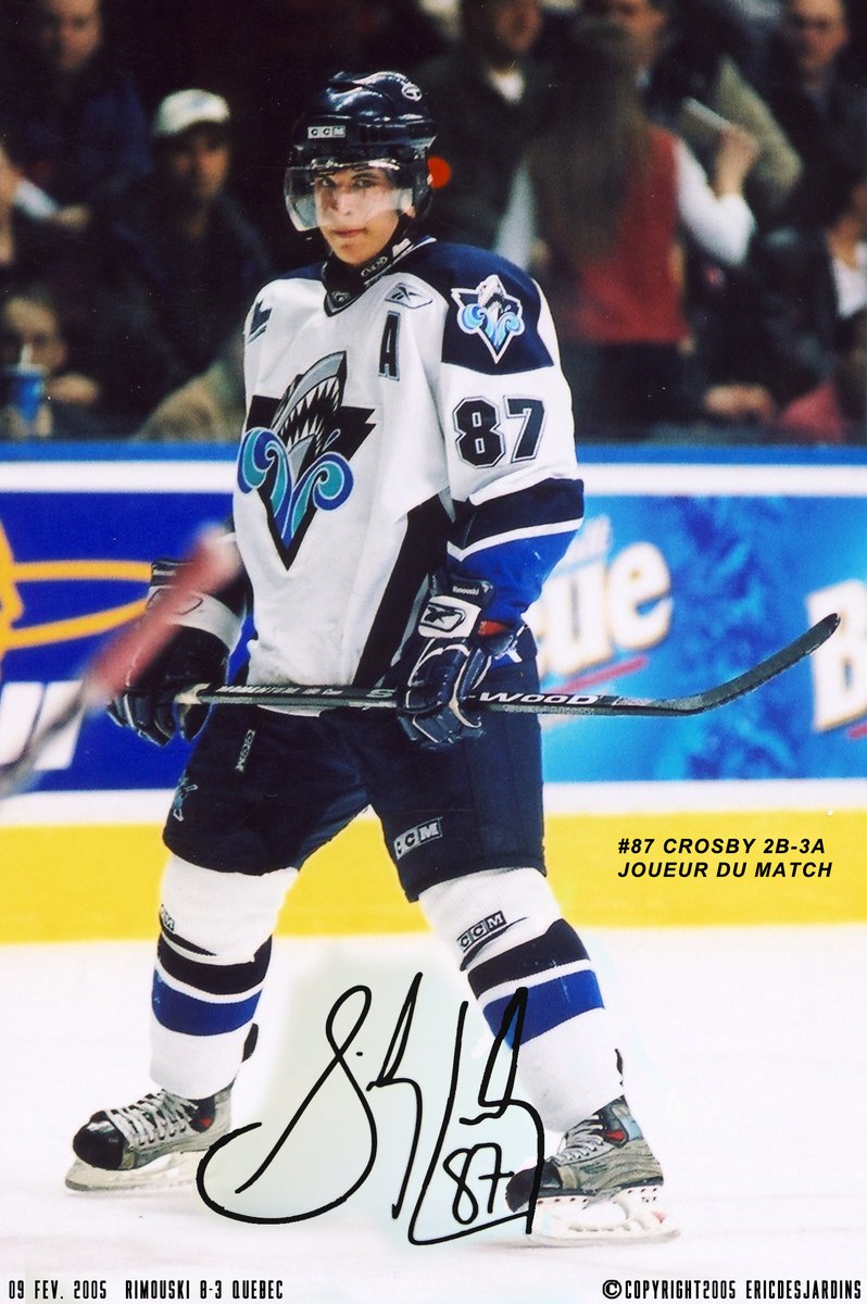 Dès le premier match auquel j'ai assisté au Colisée PEPSI, un 9 février 2005, j'ai été éblouis par sa performance et ses 5 points(2B-3A) dans une victoire écrasante de 8-3 sur les Remparts. Ma première photo, signée la semaine suivante à Québec. Espérons 500 matchs de plus.