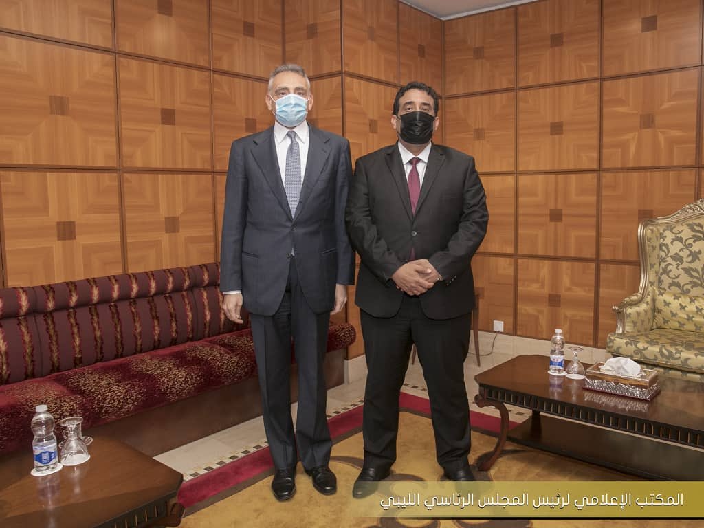 LPognu's tweet image. التقيت السفير الإيطالي لدى ليبيا جوزيبي بوتشينو وتطرقنا إلى العلاقات الثنائية بين البلدين، وأهمية تحقيق الأمن والاستقرار في ليبيا، وبحث سبل التعاون بين البلدين في مختلف المجالات. نهنئ الجمهورية الإيطالية بتشكيل حكومة جديدة ونيلها الثقة من البرلمان الإيطالي ونتطلع معا للمستقبل.