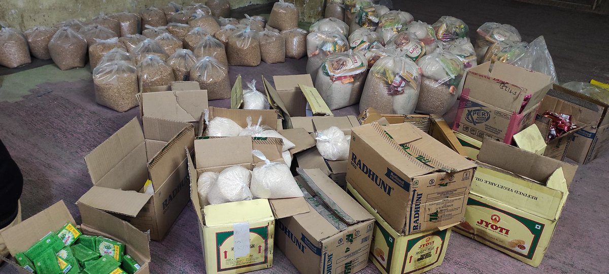 arktrustpbn's tweet photo. Preparing our next batch of Ration Kits for distribution dated 21 Feb 2021
#ARKTrust #Lockdown #CoronaUpdates #Parbhani #RationKitsDistribution #NGO #SocialGood https://t.co/zBvE3r78iD
