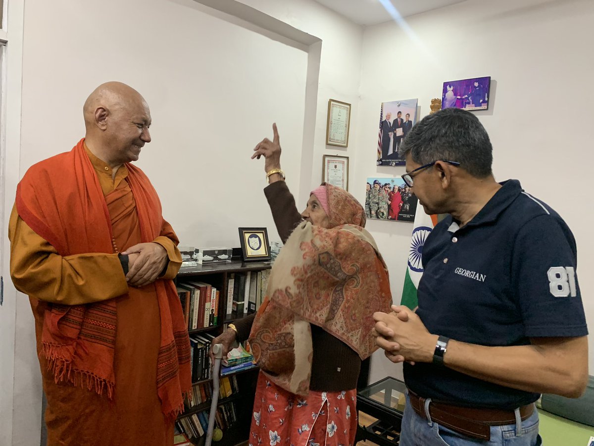 Bhikkhu Sanghasena tweet media