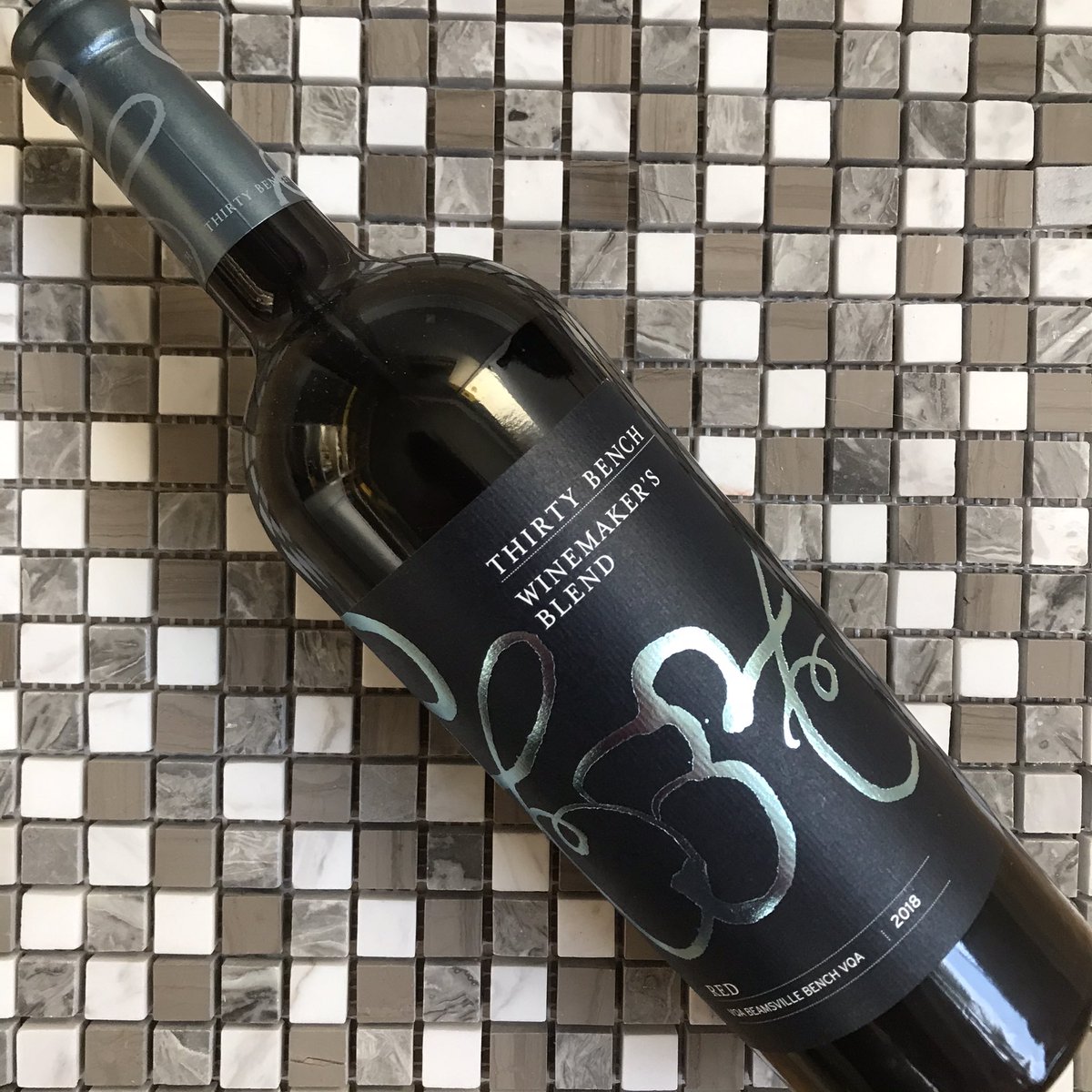 somm613's tweet photo. Reviewed @ThirtyBench 2018 Winemaker’s Red. 91pts. Impressive. Read my review and other’s review of this wine here https://t.co/EDZqkL95tf cc @WineCountryOnt @grapegrowersont @WineGrowersCA @ONCraftWineries @NatalieMacLean #thirtybench #onwinechat #natdecant #nataliemaclean #VQA https://t.co/J8PIqRjgvw