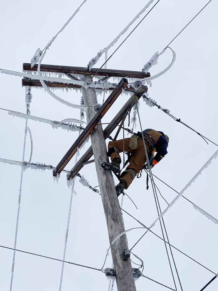 Take a look at this picture and tell me line workers aren't superheroes. Icy conditions and frigid temps, and they still answer the call to do whatever it takes to get power restored to our customers. Move over Captain America, you've got some competition. 💪 💪 💪