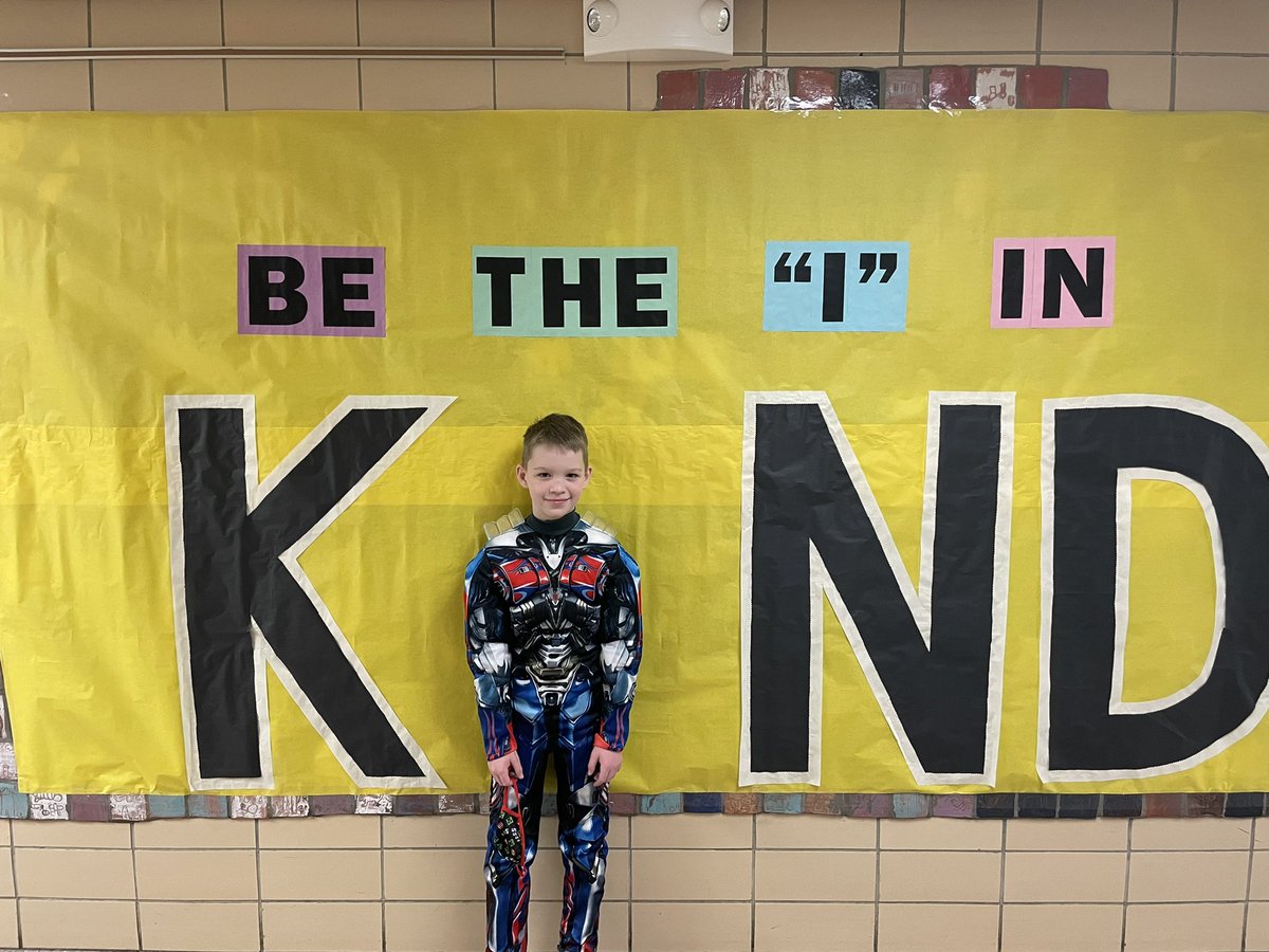 Miss_ERyan's tweet photo. “When given the choice between being right or being kind, choose kind” #MBTigers #KindnessWeek #AHSchools https://t.co/Cy3W1XctUL