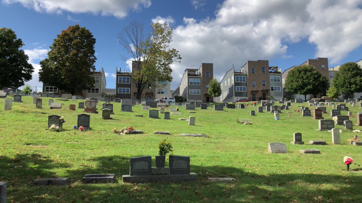 CRidgeFilms's tweet image. Fall &amp;amp; Winter at Oakwood Cemetery in Charlottesville, VA
fall: youtu.be/0lu7e6ArC0c
winter: youtu.be/REixkMeDggY