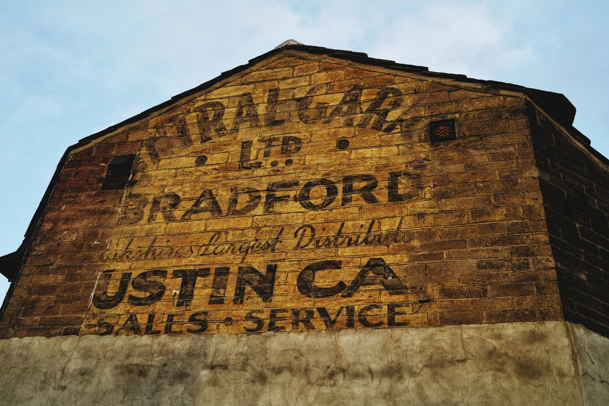 Look what I found today  @appertunity 4th photo.  #ghostsigns  @ghostsigns  @GrimArtGroup  #grimart  @BradfordMuseums  @bradfordmdc  @visitBradford  @Bradford_Lives  @hiddenbradford  @BradfordCivic  @ghostsignsuk  #urbex  #fujifilm_xseries  #streetphotography