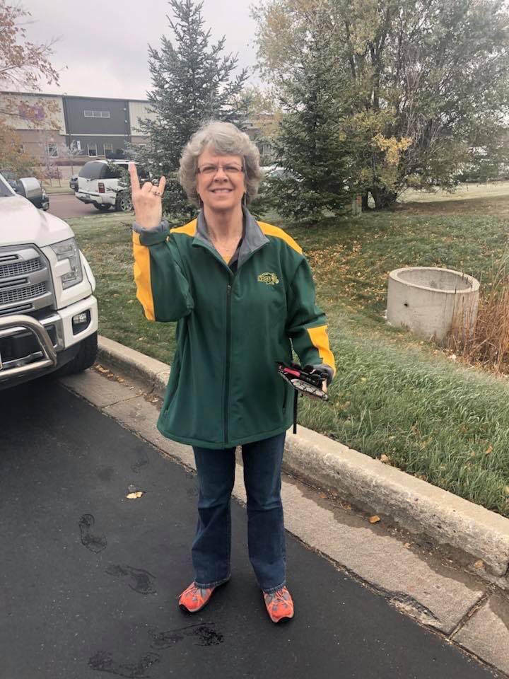 NellyHawk's tweet photo. Go Bison!  #scheelsgameday https://t.co/nJed6kutLP