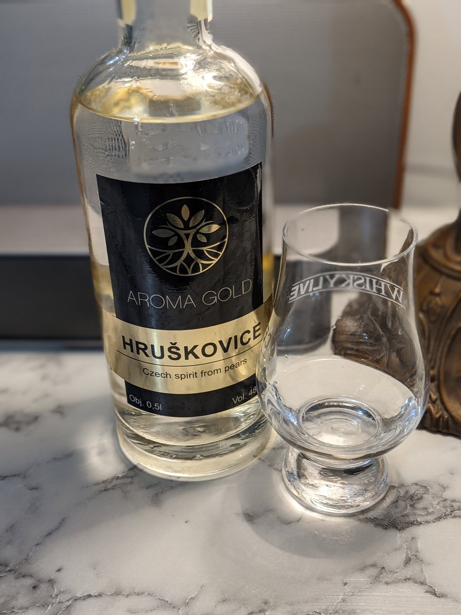 pivo_london's tweet photo. Trying out 2 very different pear brandies  for the spirit shelf! Who's tried these Czech spirits? Which is your fave? #hruškovice #pearbrandy https://t.co/fr7VXXCuAB