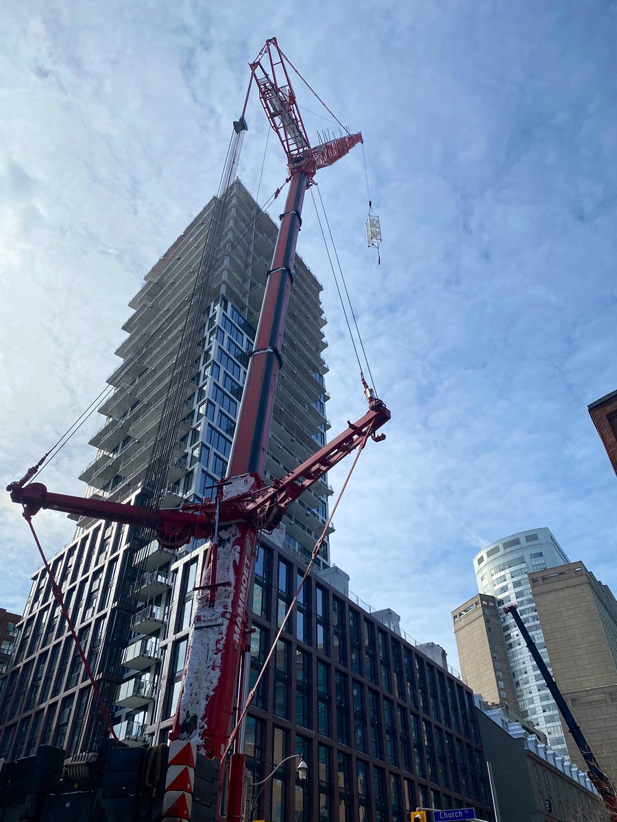 Beauty day for a crane removal at #75ontheEsplanade #harhaydevelopments