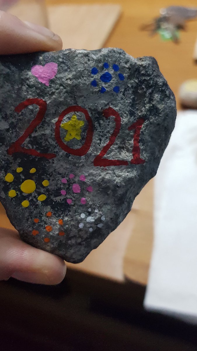 DeansJenna's tweet photo. My creative afternoon lots of fun painting these rocks xx https://t.co/EpEn9N4QKF
