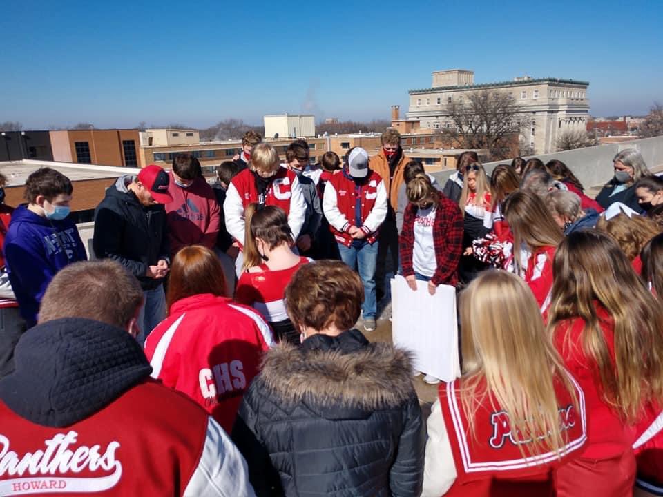 CoachEch_'s tweet photo. Thank you to everyone who helped make today special for Jeff and his family! Also thank you to @KWCHBraxton and @KWCHGrantD for helping us raise awareness. #JeffStrong #ConStrong https://t.co/EXC1vPGVpv