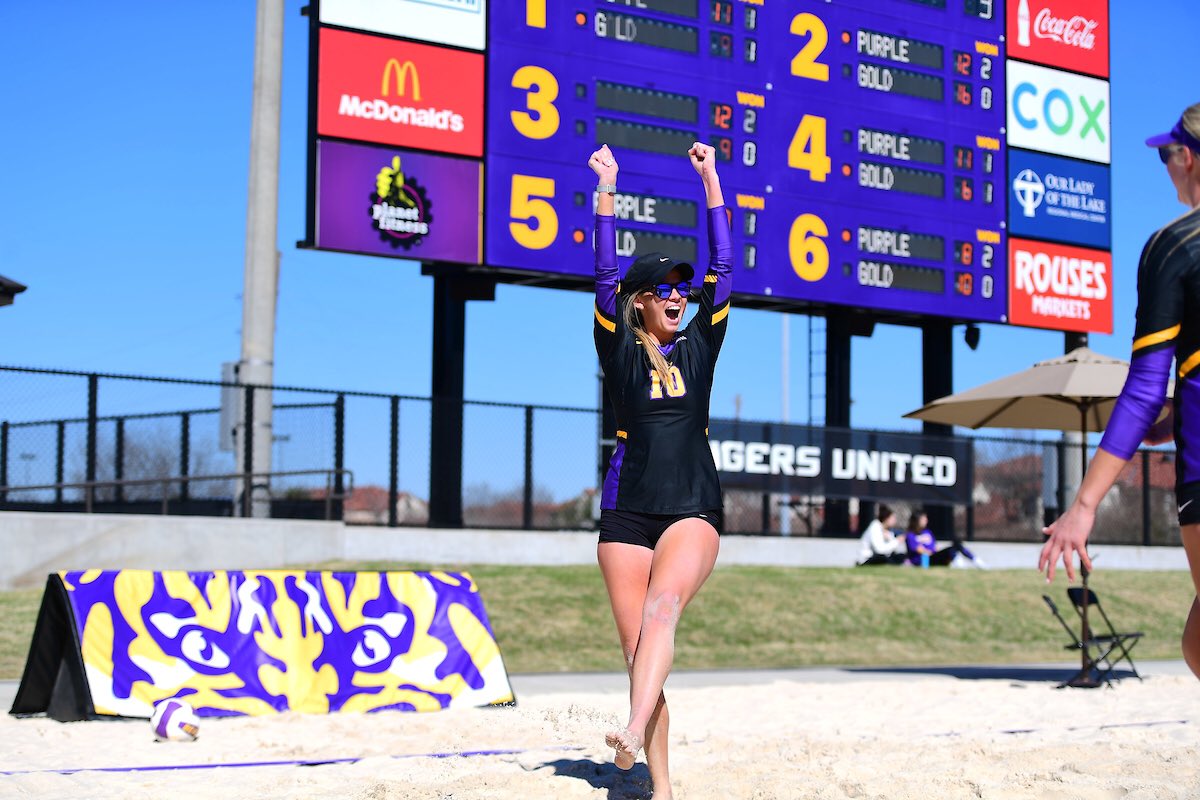 LSUBeachVB's tweet photo. Purple is running away with it!

They lead 13-5 with one round remaining. https://t.co/sQzz41rq8n