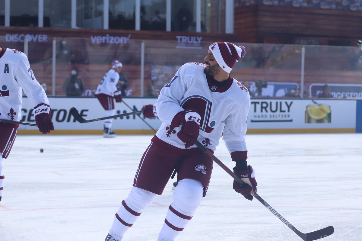 It’s not *on* the lake, but Belly is HAPPY. 

#NHLOutdoors #GoAvsGo