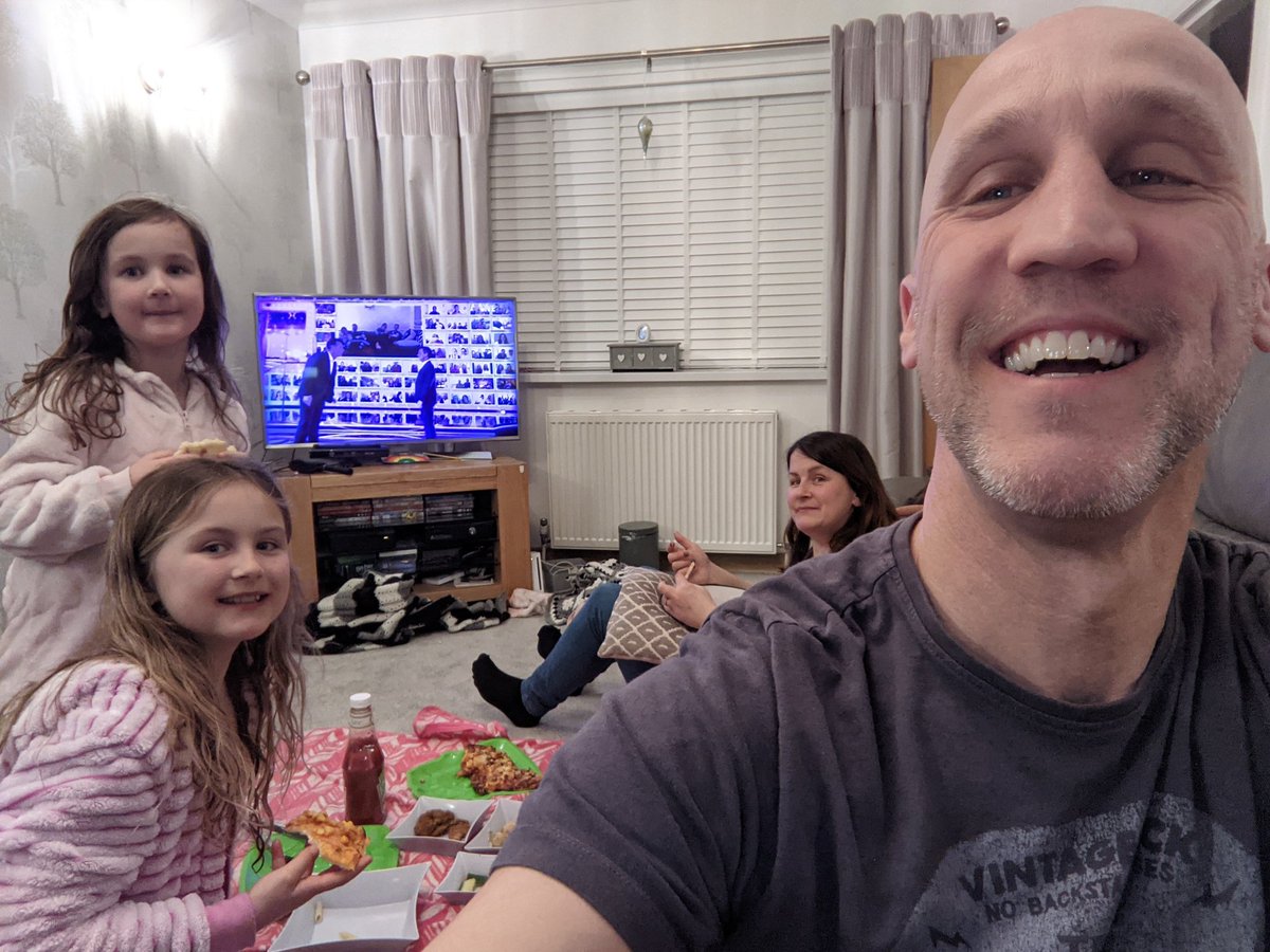 nutsdownunder tweet picture