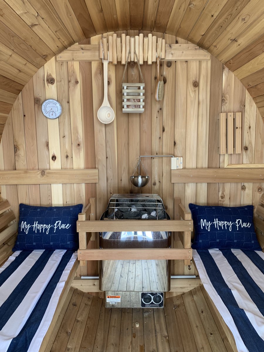MySaunaRocks's tweet photo. Added an oil holder for my birch scent and a new set of wood hooks today. Can’t wait for tonight! #SaunaSaturday https://t.co/JpgRxci31H