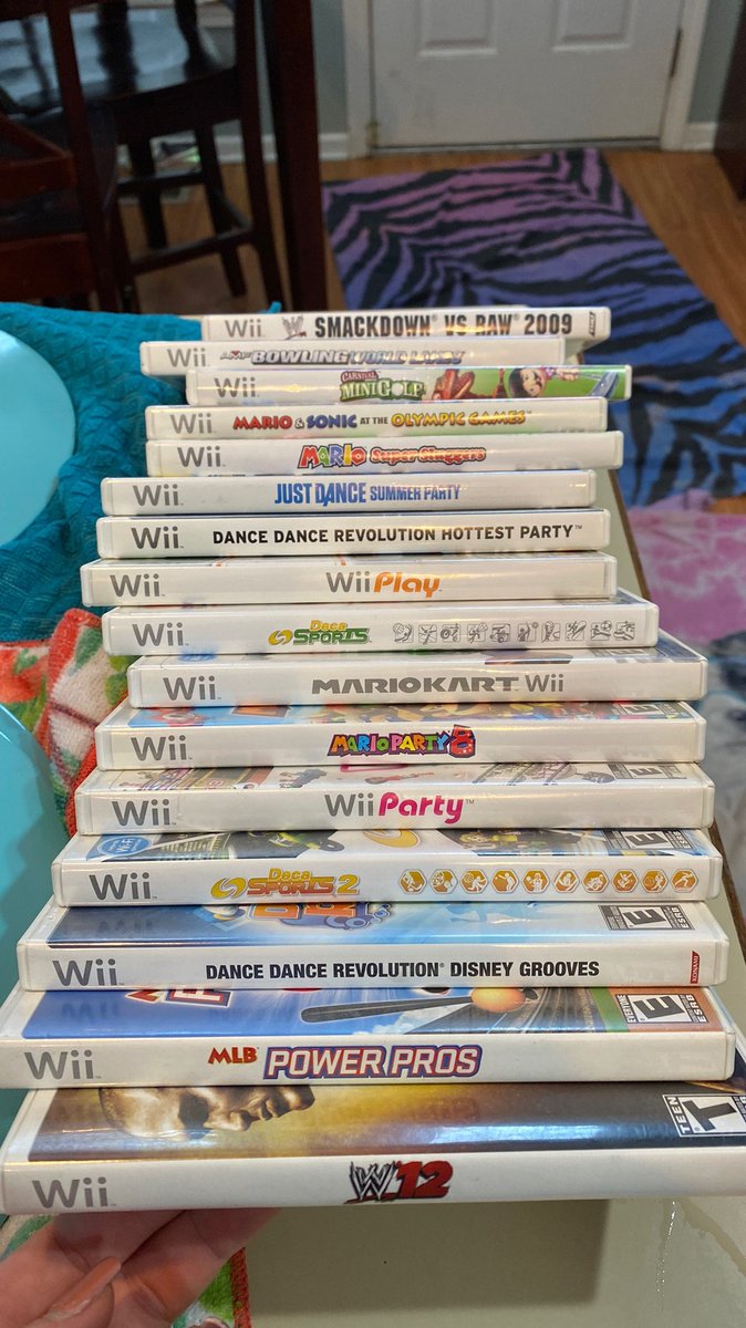 package secured👀👀
thanks to our sister Madison for snagging more Wii games for the suite during her visit home