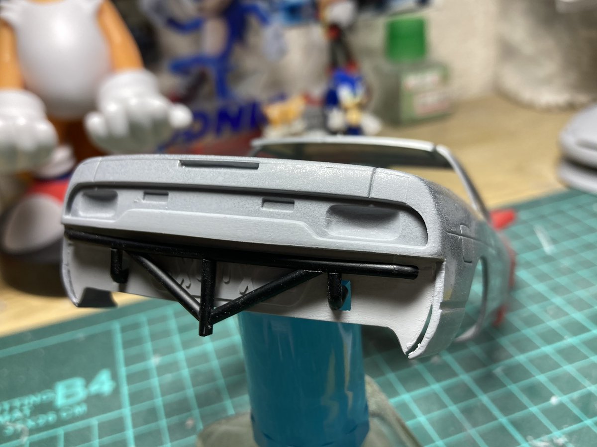 kota_S13_'s tweet photo. シルエイティバンパーレス出来ました〜
バッシュバー付けてもバンパーは取り付け可能にしました
あとは細部も修正してリア周りは完成 https://t.co/LwN3BWQVcy