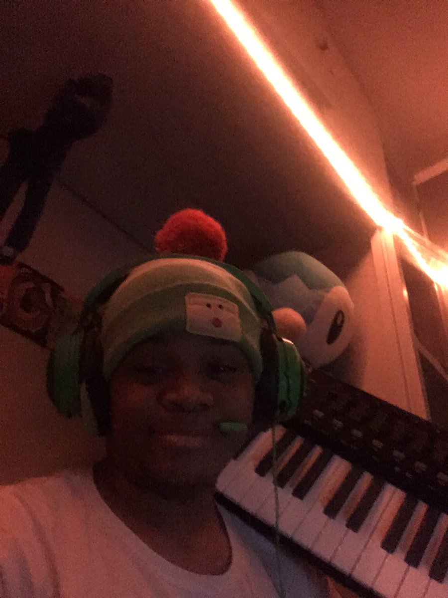 19LonkDk's tweet photo. #GH201 just making those beat https://t.co/XrnVRi4QkB