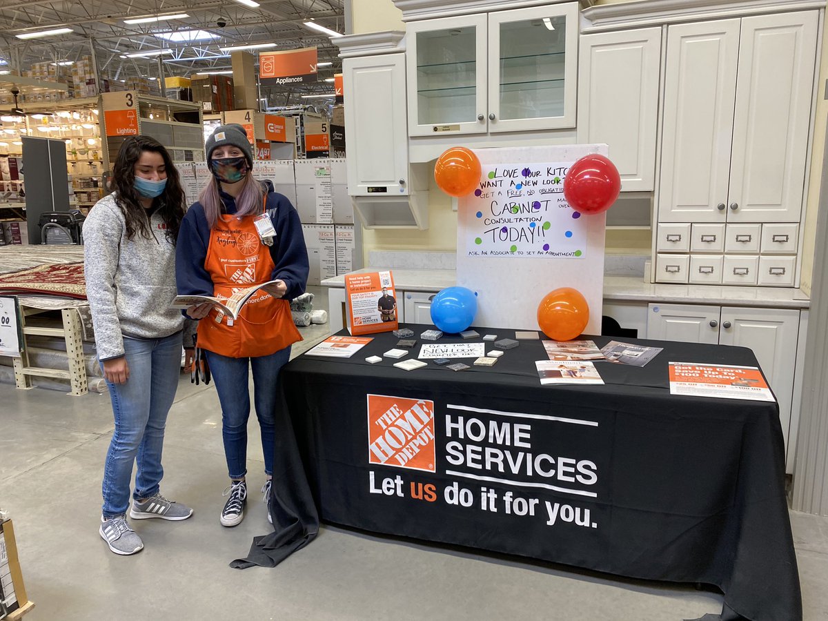 Getting those leads on counter tops and cabinets!!!!! Thanks Kayleigh!!! #3517bam #pmdwinswithservices @lowrythd <a href="/THDJustinCooper/">Justin Cooper</a> <a href="/DanielHD3517/">Daniel Manzanares</a>