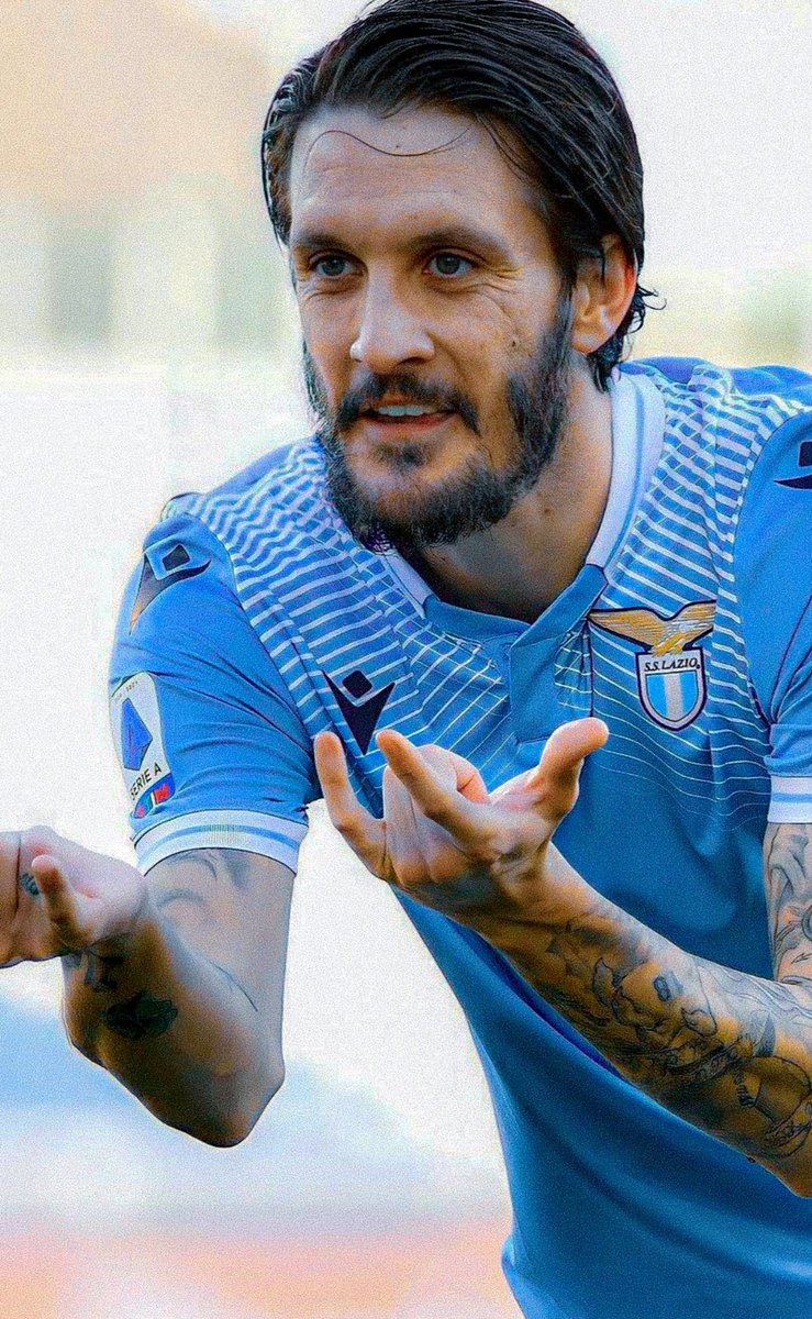 CartoonLazio's tweet photo. Sfondi su Luis Alberto in #LazioSamp 💙 https://t.co/P34ejIw9lt