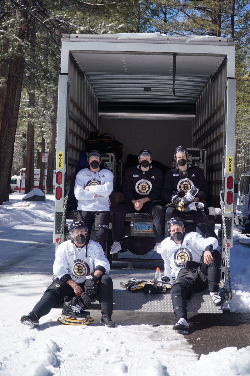 NHLBruins's tweet photo. Name the boy band.

#NHLBruins | #NHLOutdoors https://t.co/rB3DeeRYUu