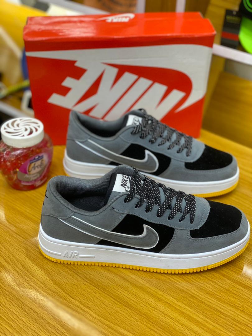 Tyresify's tweet photo. Please Retweet what I'm selling.

They are Nike Airforce

Price:11,500
Sizes:42-46

To order, send a DM or Whatsapp msg to https://t.co/AdsEAobrzA

Payment can be made on delivery

We deliver everywhere

Anita Benin Republic Nigeria's 37th Peruzzi Shekau #hushpuppi #occupyNigeria https://t.co/ltqd7DZxN6