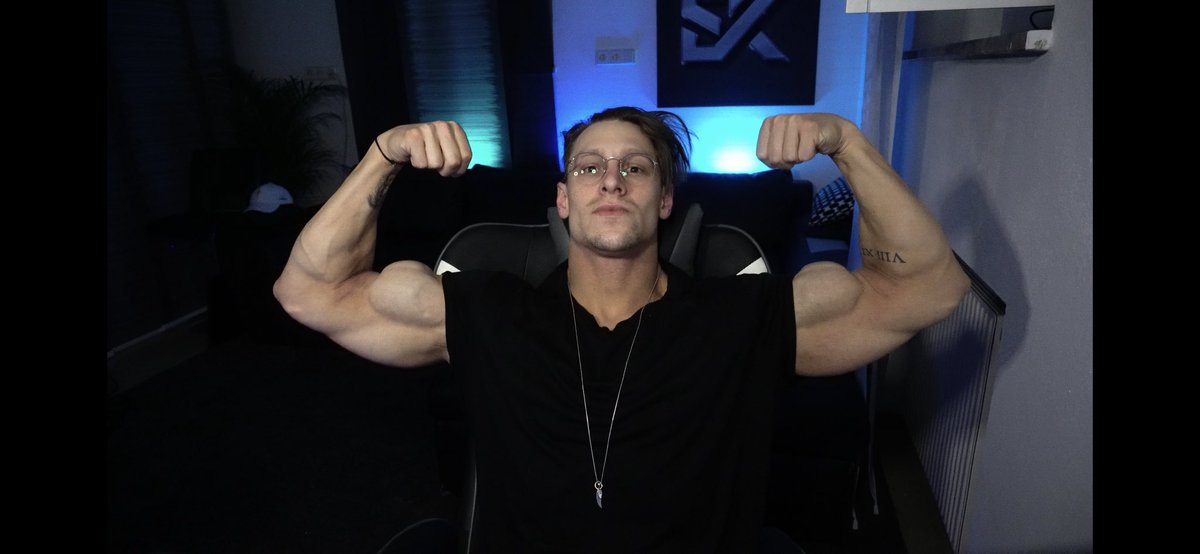 stevekris_'s tweet photo. Morgen 20:00 Uhr mit GEWINNSPIELE 🙌🏽

https://t.co/Js4PC2Su9Z https://t.co/qS6zVL56Xk
