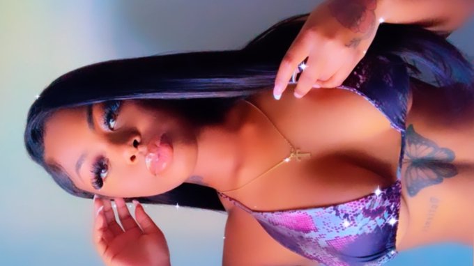 Watch t ☆ j's leaked NSFW photo on TwXstars